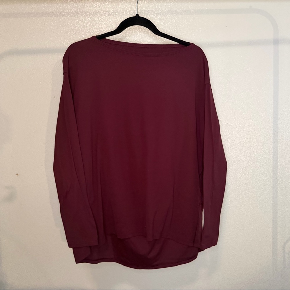 Lululemon Back In Action women’s Burgundy Long Sleeve Top